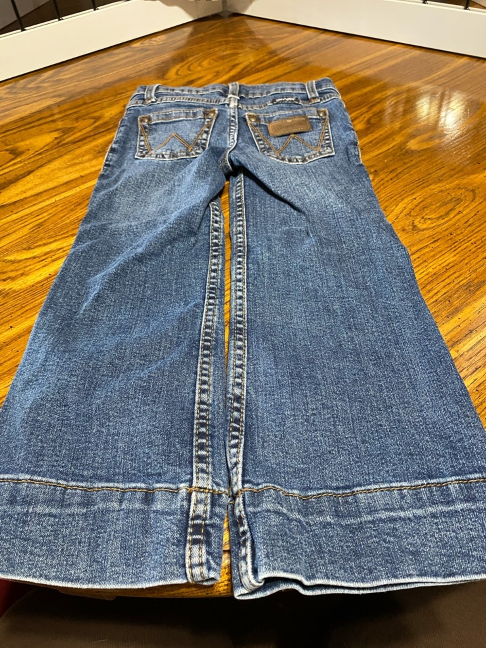 Wrangler girls Jeans Set in Light Blue and Dark Blue 4t - Picture 9 of 11